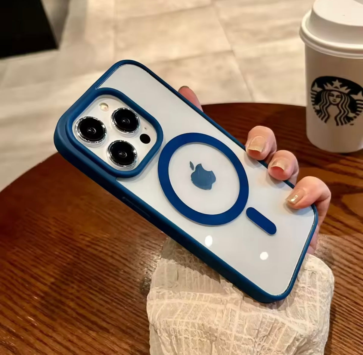 Funda magnética para iPhone | Compatible con MagSafe | Ultrafina, resistente y disponible en varios colores