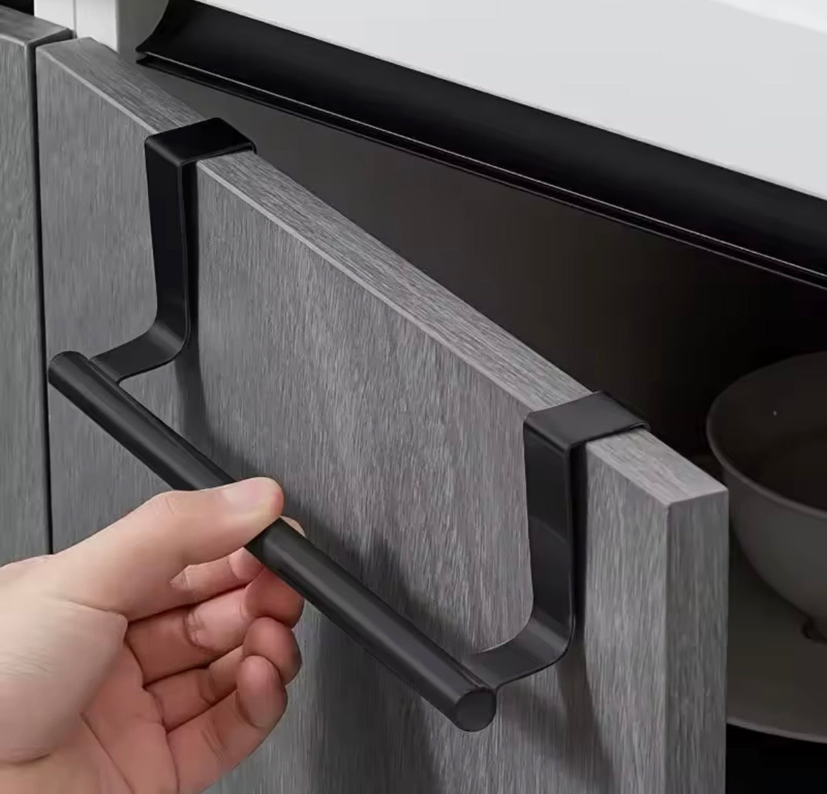 Toallero Colgante de Acero para Puerta o Gabinete | Organizador de Baño y Cocina sin Perforaciones