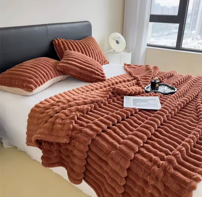 Manta Multifuncional de Rayas Anchas y Color Sólido | Cálida, Suave y Perfecta para Cama, Siesta o Mascotas