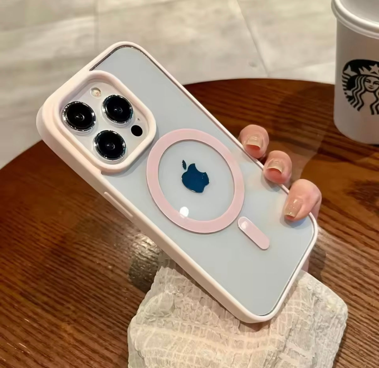 Funda magnética para iPhone | Compatible con MagSafe | Ultrafina, resistente y disponible en varios colores