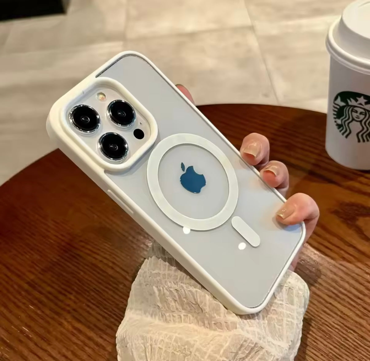 Funda magnética para iPhone | Compatible con MagSafe | Ultrafina, resistente y disponible en varios colores