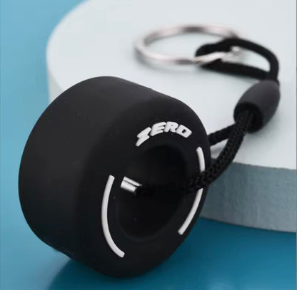 Llavero de neumático colgante regalo