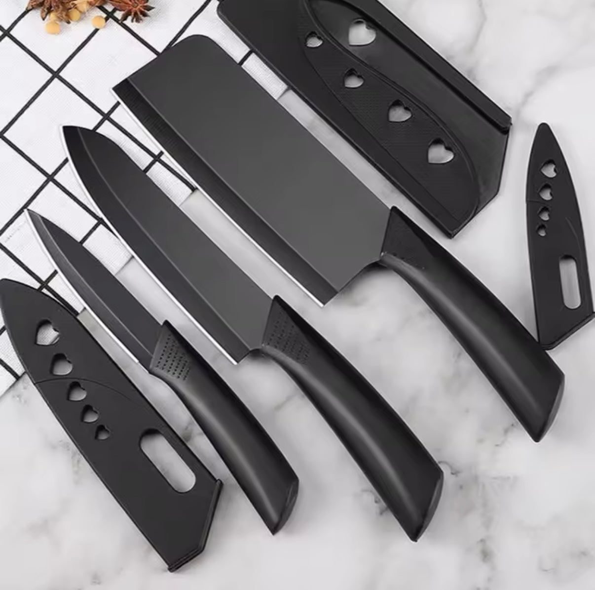 Juego de cuchillos de cocina de acero inoxidable con mango de plástico antideslizante negro